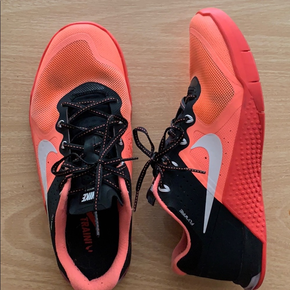 Nike Metcons size 9